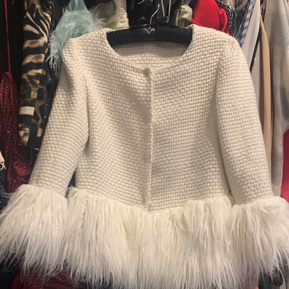Elegant White Sweater with Feather Trim